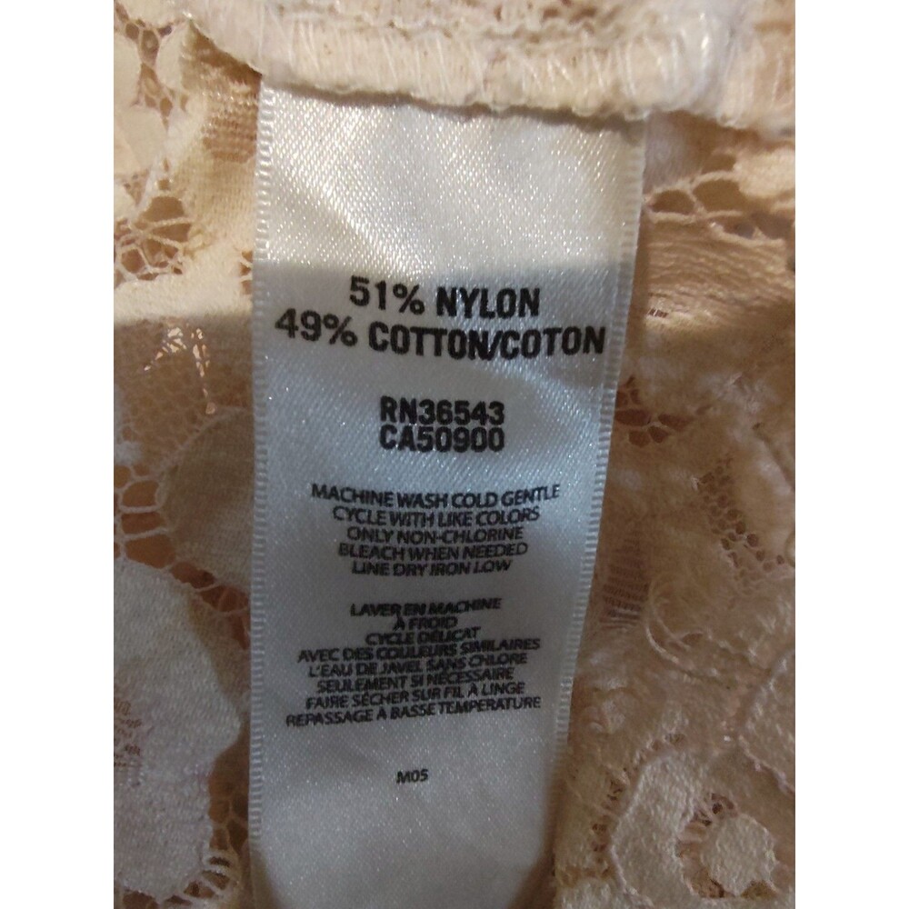 Vintage VanHeusen Studio Flower Pattern Ivory Cream Lace Overlay Blouse Size M - Picture 5 of 5